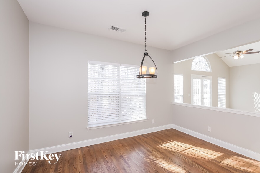 Building Photo - 11718 Kennon Ridge Ln