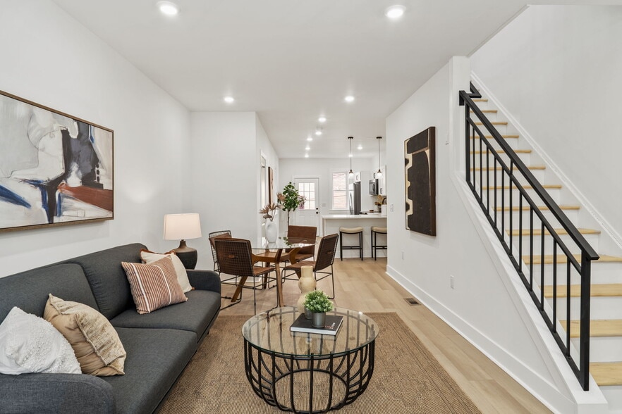 Building Photo - 5525 Osage Ave