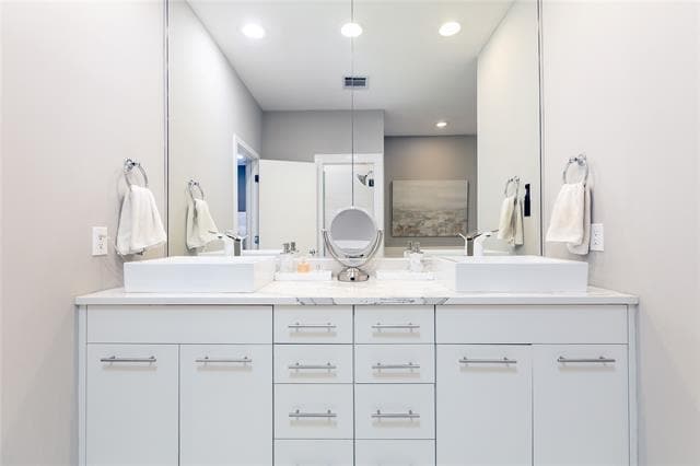 Building Photo - 4100 Travis St