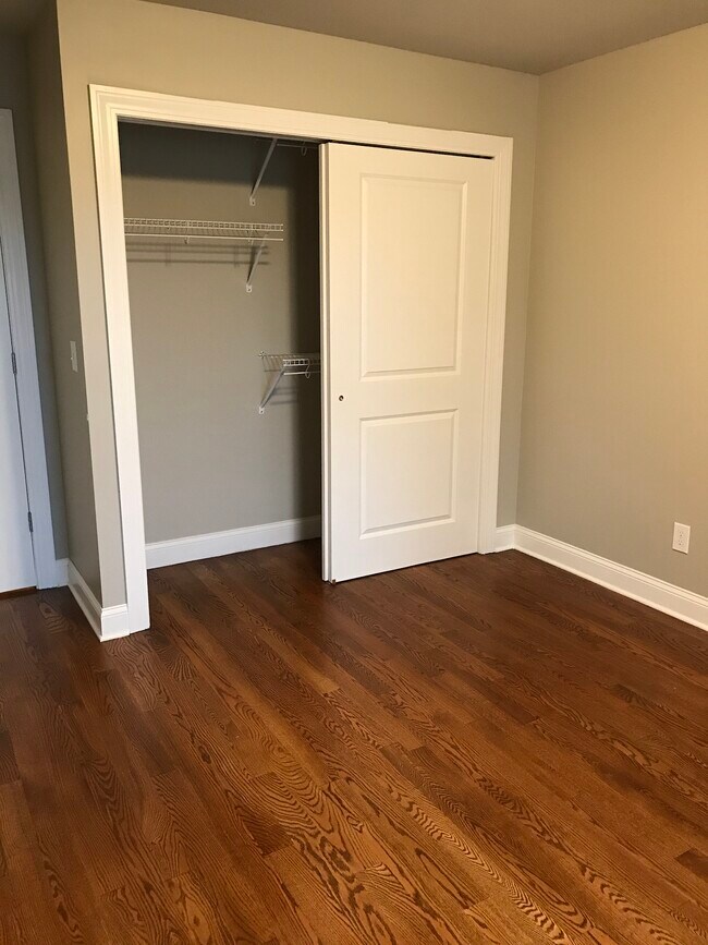 Building Photo - 3 Gaffers Ct