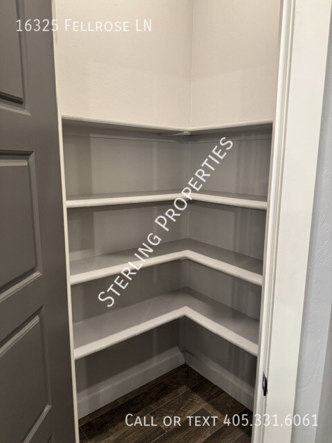 Building Photo - 16325 Fellrose Ln