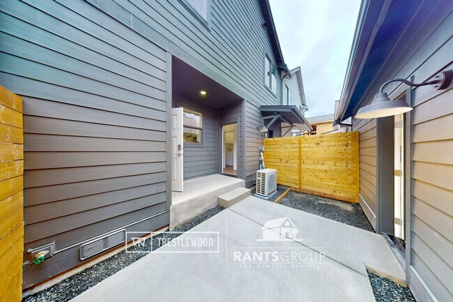 Building Photo - Modern Home in Trestlewood – Where Comfort Meets Community!