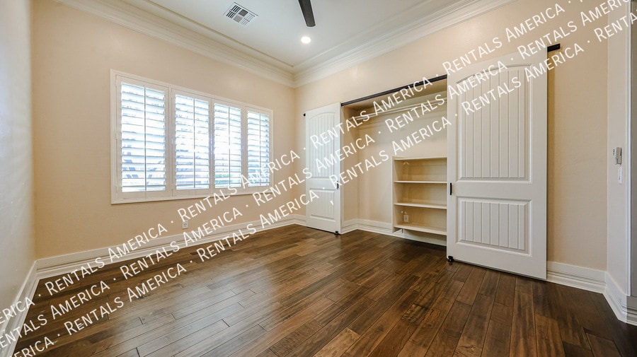 Building Photo - 28806 N 67th Dr