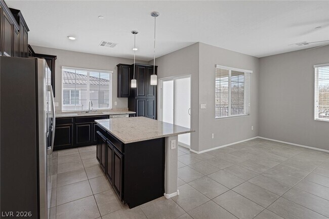 Building Photo - 8493 Insignia Ave