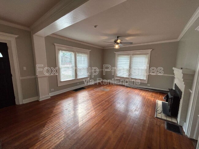 Building Photo - 348 W McLelland Ave