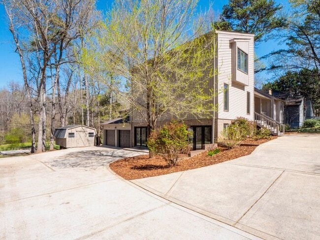 Building Photo - Spacious 4-Bedroom Mint Hill Retreat with Fireplace, 2-Car Garage & 3,600+ Sq Ft