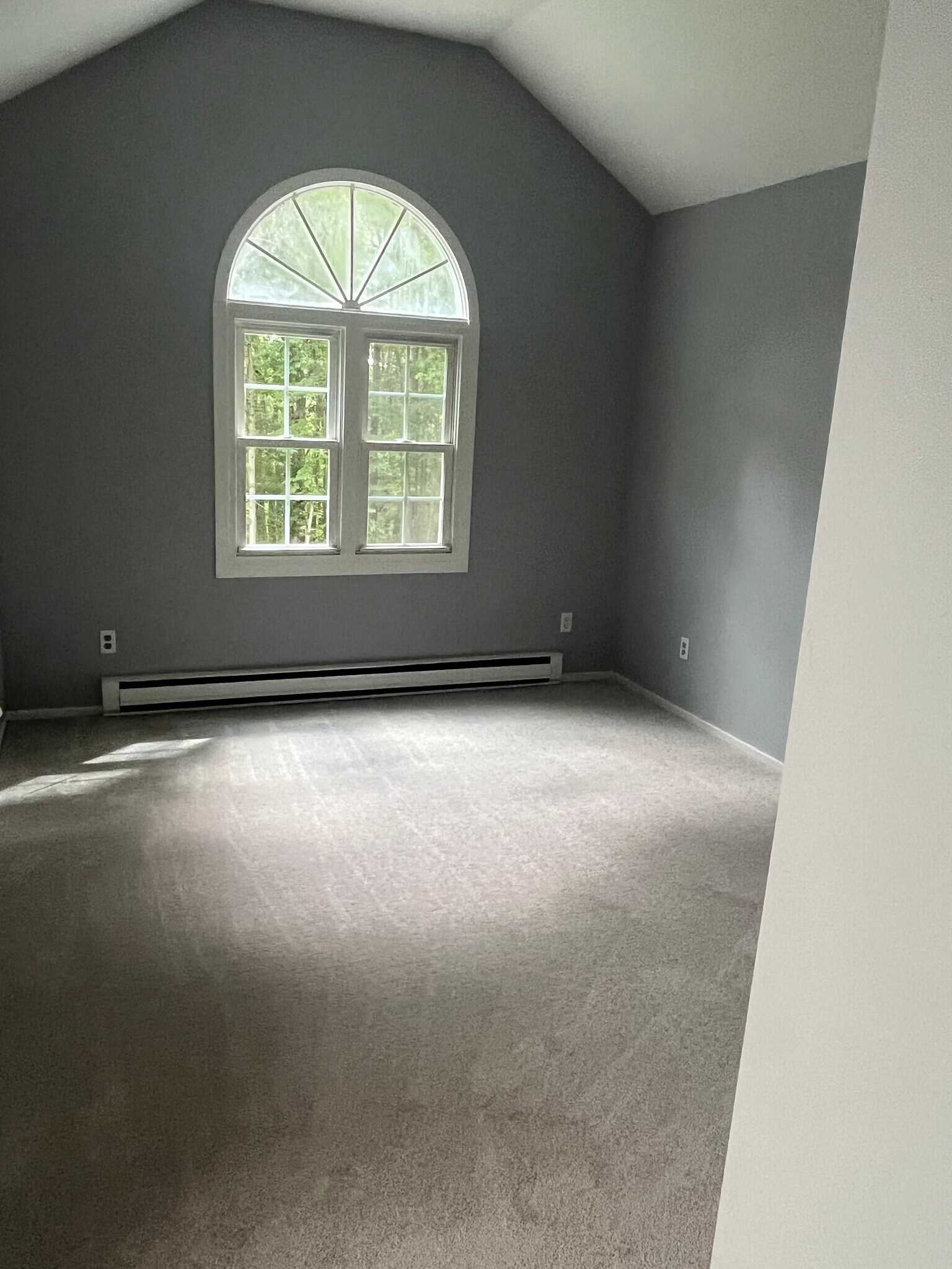 Building Photo - 85 Riverview Pl