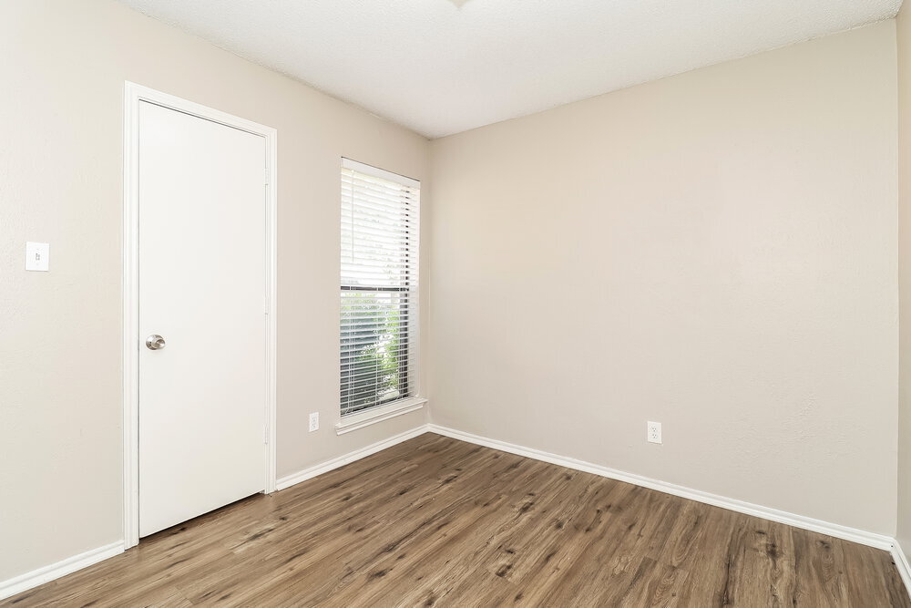 Building Photo - 2618 Butterfield Dr