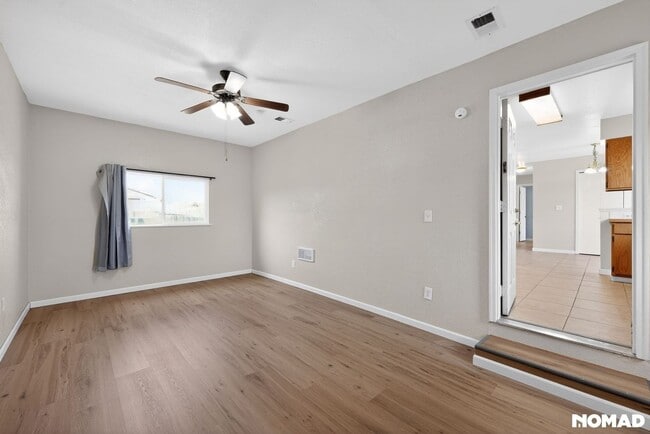 Building Photo - 4448 Lake Mead Dr