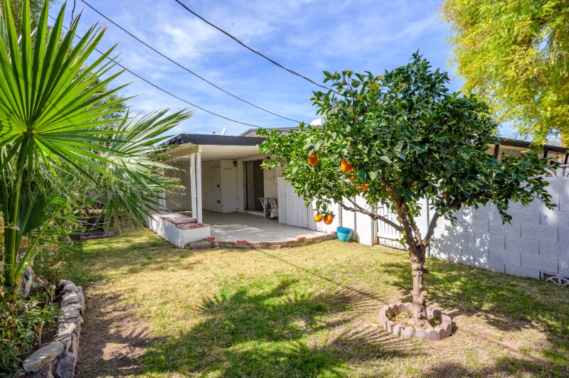 Building Photo - 1809 E Colter St