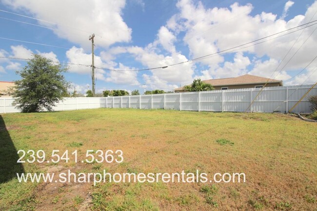 Building Photo - 709 SW 25th Ln