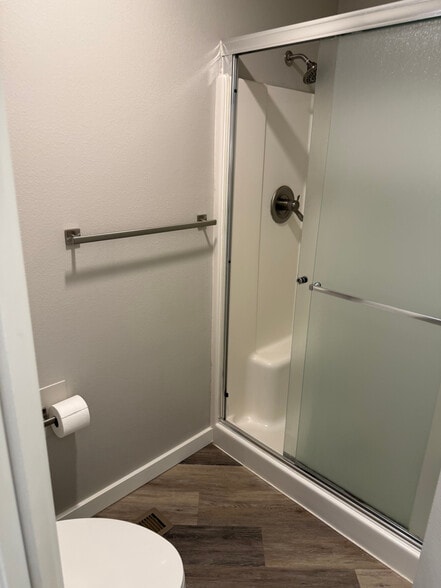 Primary Bath - 5358 Summerlake St SE