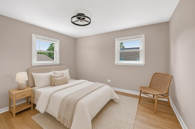 Building Photo - 1813 W Pheasant Trail