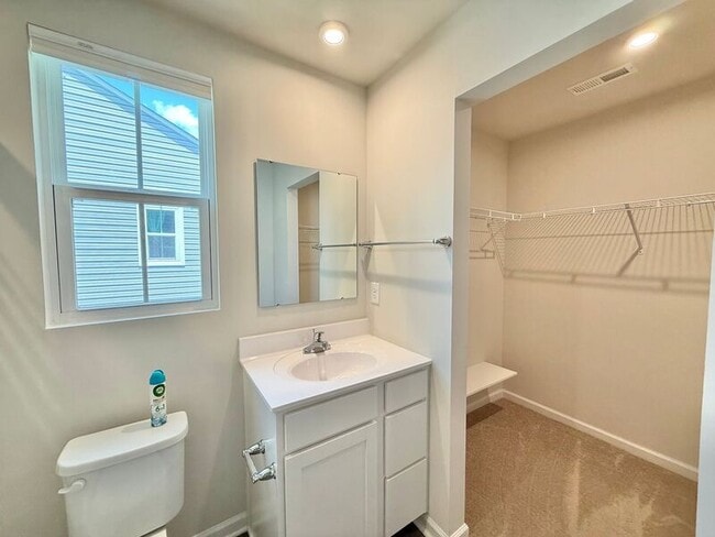 Building Photo - 1520 Indigo Creek Dr