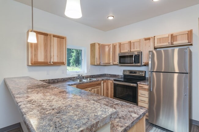 Building Photo - 1240 Shane Ct