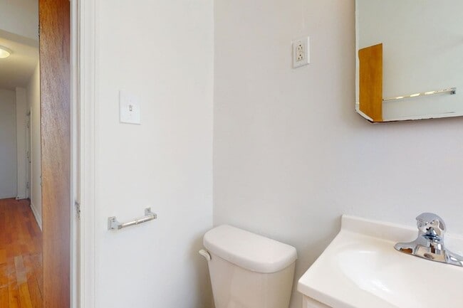 Floorplan - 5415 S. Woodlawn Avenue