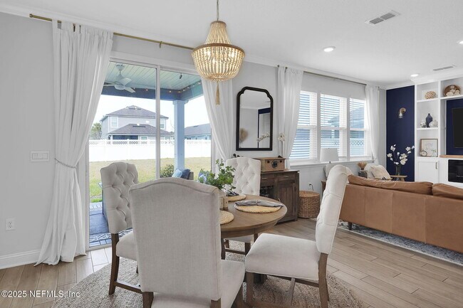 Building Photo - 187 Silverleaf Village Dr