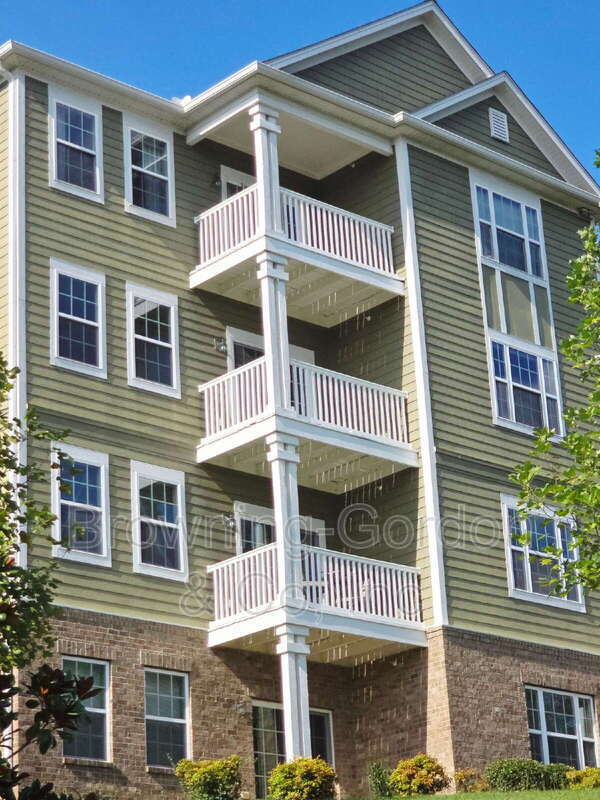 Building Photo - 8601 Peckham Ln