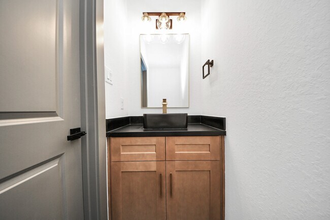 Building Photo - 7925 Ritz St