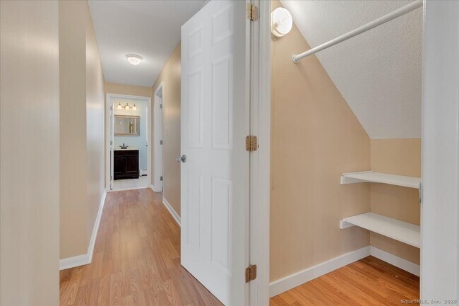 Building Photo - 178 Oakland Ave