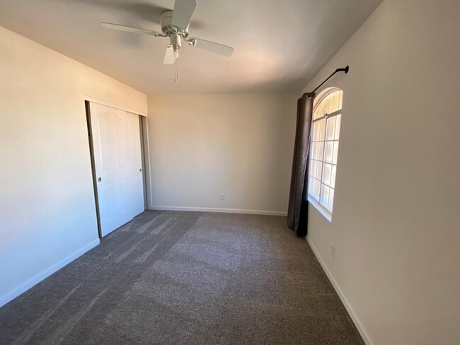 Building Photo - 10254 Hopi Ln