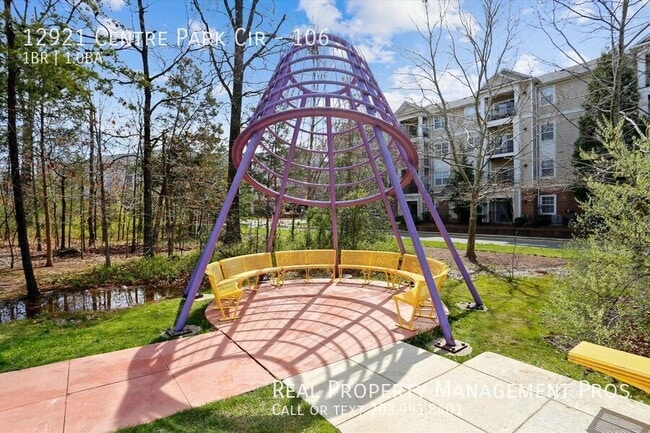 Building Photo - 12921 Centre Park Cir