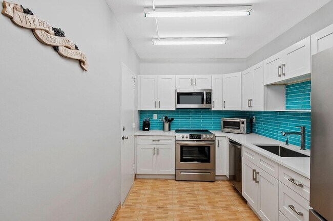 Building Photo - 4250 Galt Ocean Dr