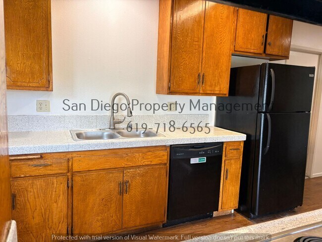 Building Photo - Charming 3-Bed with New LVP Flooring & Scenic Backyard Views
