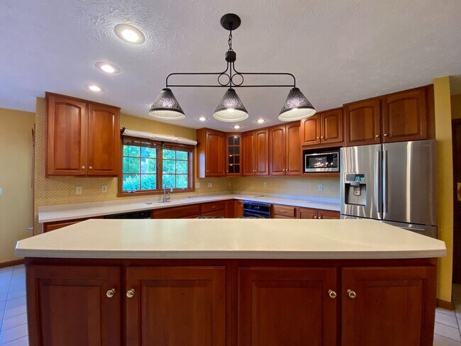 Building Photo - Available July 28th, 2026!