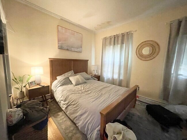 Building Photo - 174 Bolton St