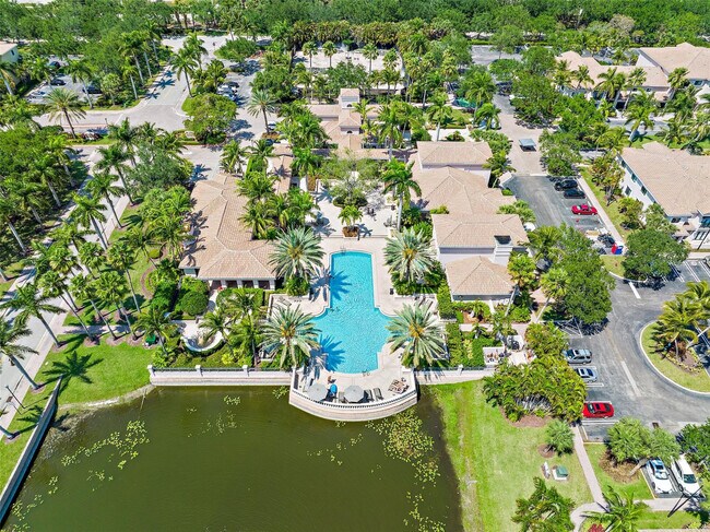 Building Photo - 3019 Alcazar Pl