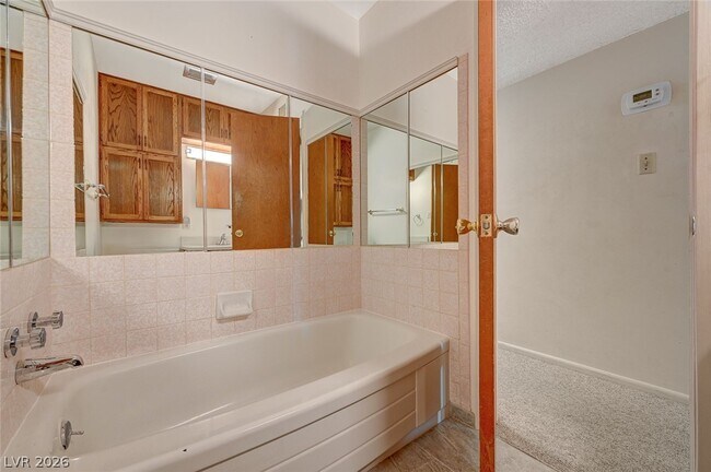 Building Photo - 6208 Casada Way