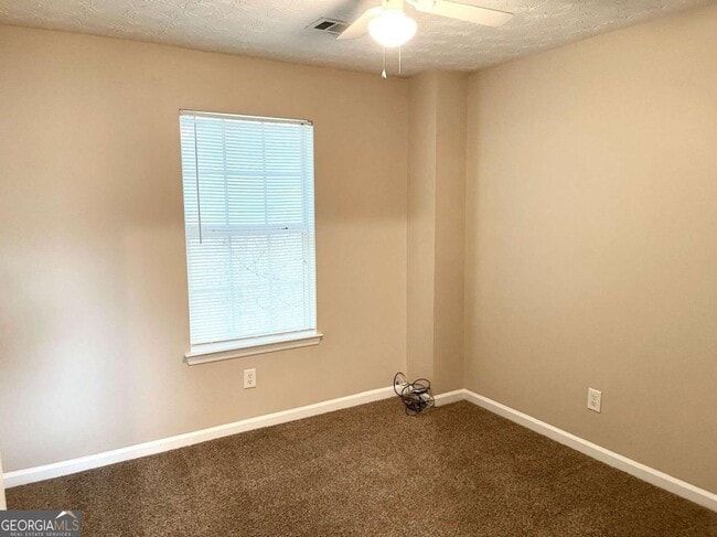 Building Photo - 448 Townsend Bend