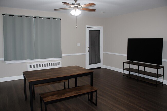 Primary Photo - 273 Avenue A