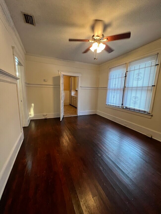 Building Photo - 2018 Mt Herman St