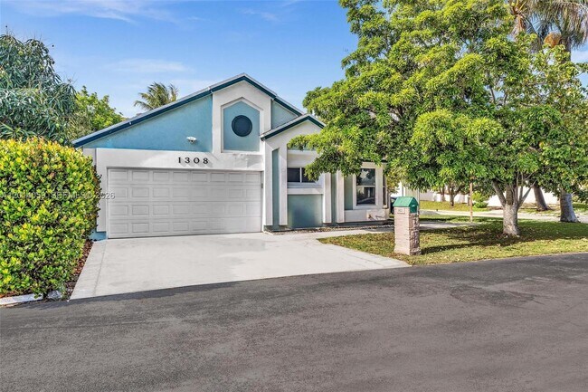 Building Photo - 1308 E Glen Oak Rd