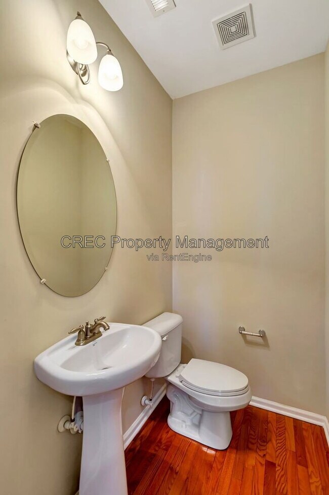 Building Photo - 9161 Parlor Dr