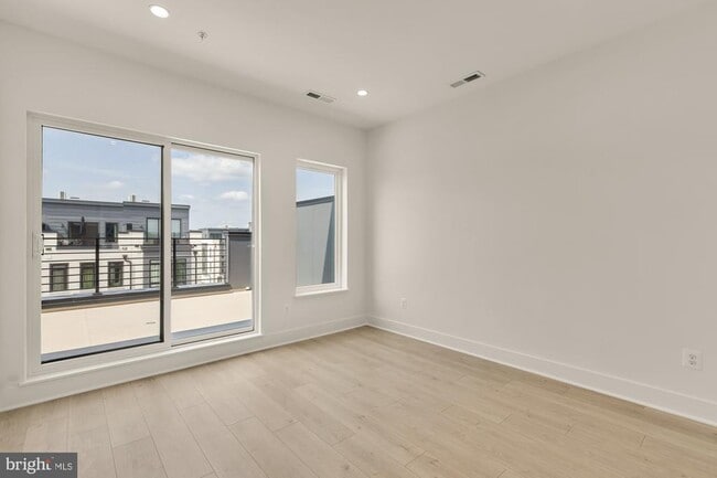 Building Photo - 2615 Olmsted Ct NW