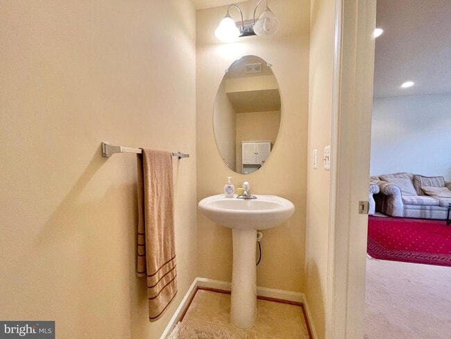 Building Photo - 155 Short Branch Rd