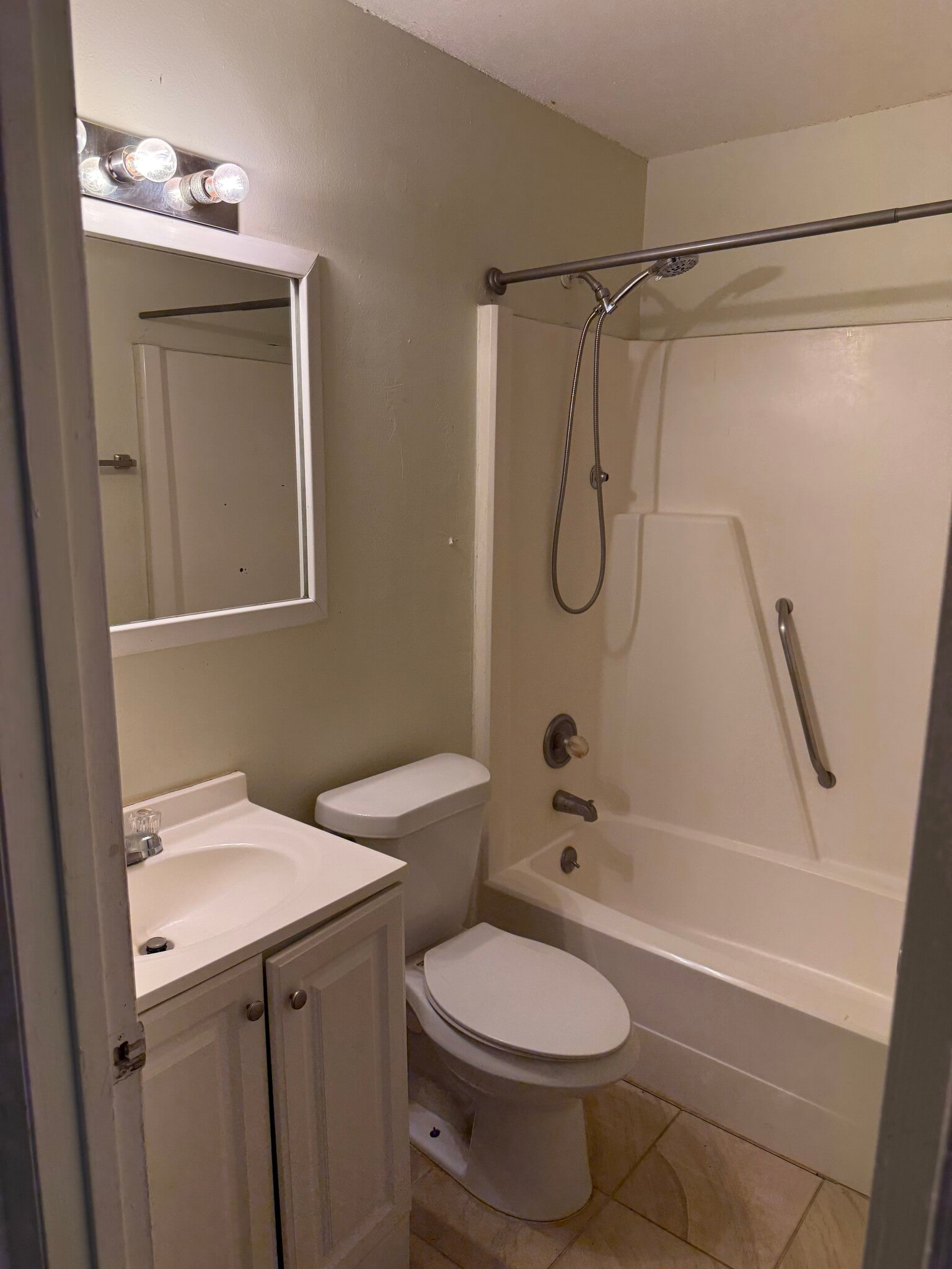 Bathroom - 6740 Apalachee Pky