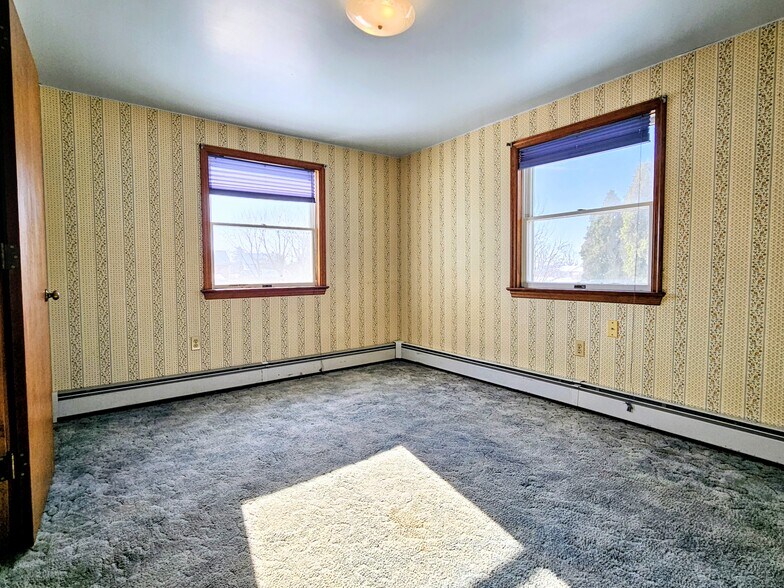 Building Photo - 334 Wissler Rd