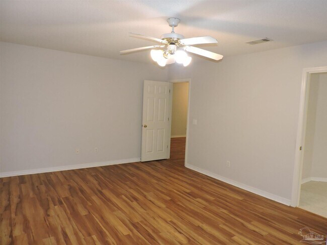 Building Photo - 1449 Greystone Dr