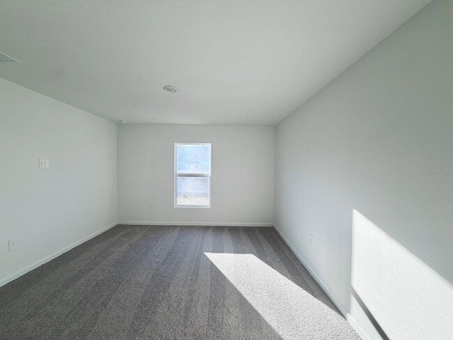 Building Photo - 2122 Chris Dr