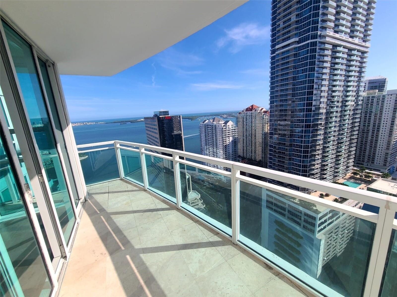 Building Photo - 951 Brickell Ave