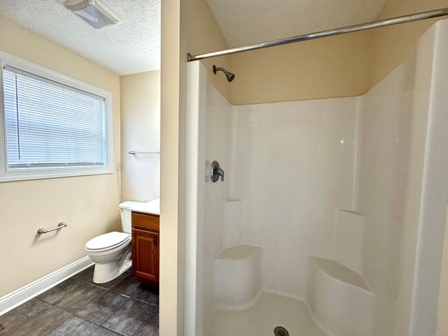 Building Photo - Additional units available with different ...
