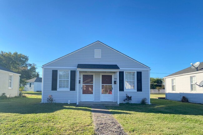 Primary Photo - 321 Carver St