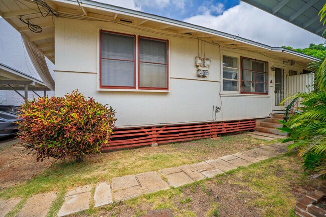 Primary Photo - 3316 Campbell Ave