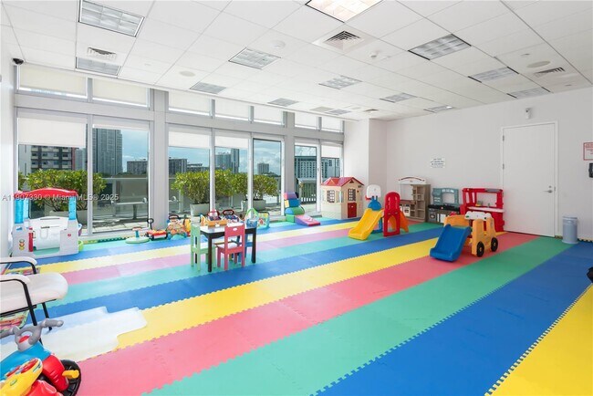 Building Photo - 79 SW 12th St