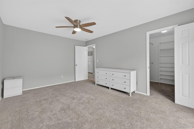 Building Photo - 31 Doxbury Ln