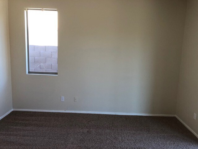 Building Photo - New carpet....great house for the money in Estrella Mountain Ranch!